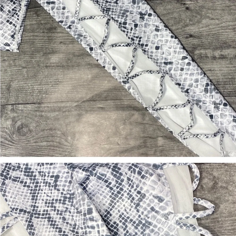 NWT Good American Python mesh side leggings - Picture 2 of 8